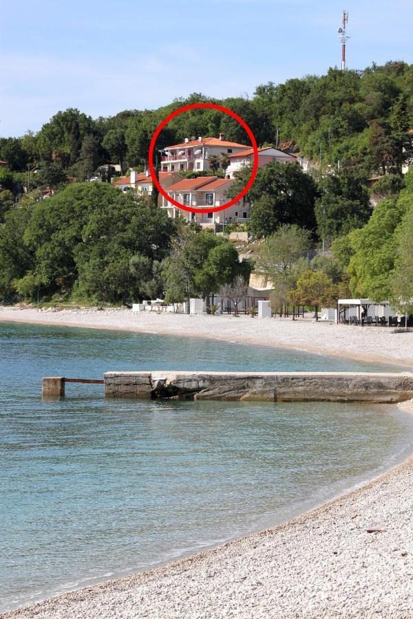 Apartments By The Sea Medveja, Opatija - 7720 Ловран Экстерьер фото